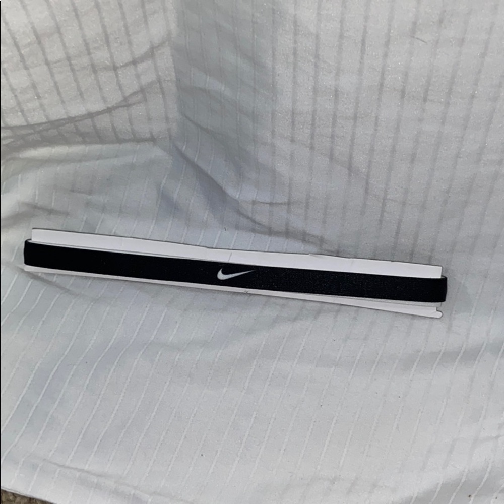 👜💝Nike headbands White & Black